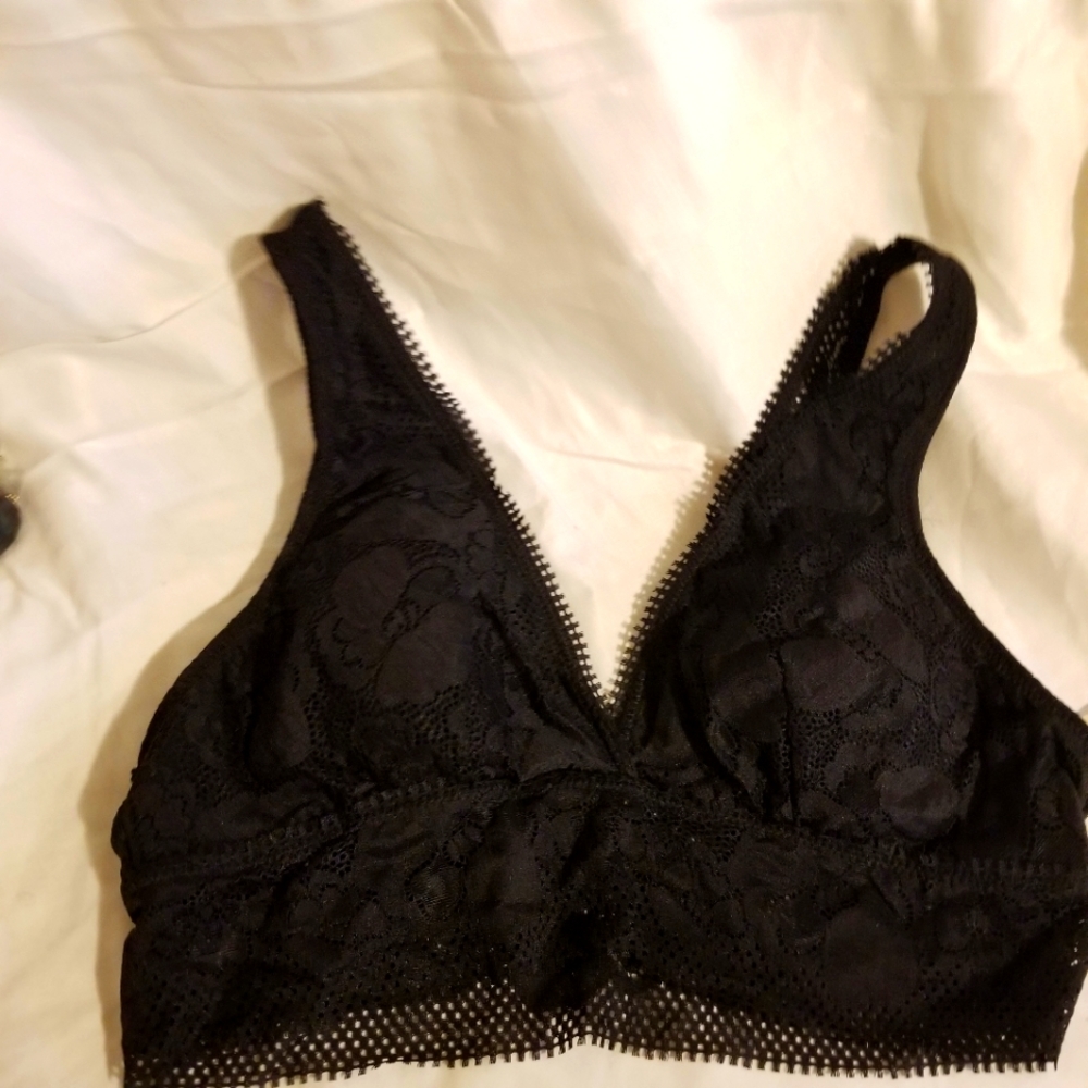 Aerie Paradise Plunge Bralette Medium Black NWT
